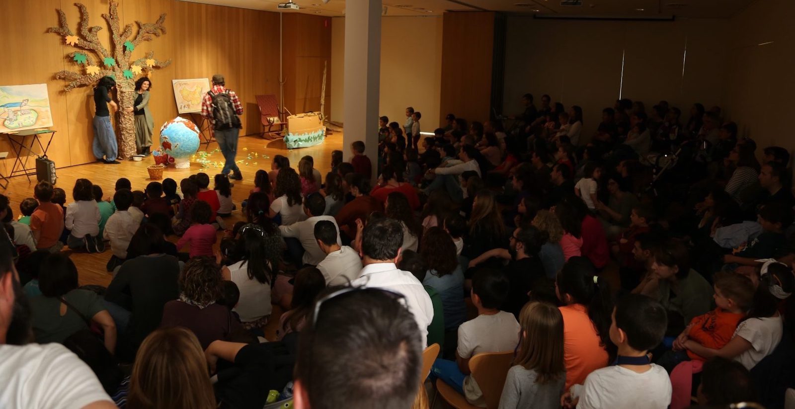 Es presenta «El planeta a les teves mans» al Museu de la Vida Rural